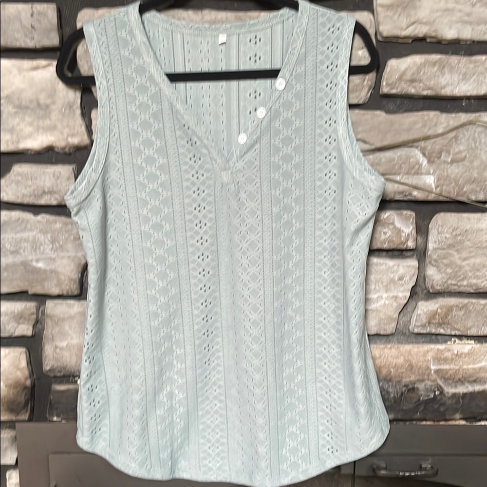 Women's Sleeveless Lace Top - light green